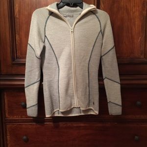 Smart wool zip up sweater